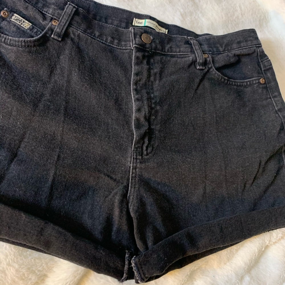 Lee black shorts